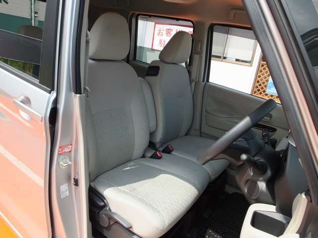 この車には三菱認定UCAR保証「基本保証1年間・走行距離無制限」が無償でついております。さらに有償でプラス1年間もしくは2年間の保証延長も可能です。ディーラーならではの保証体制です。