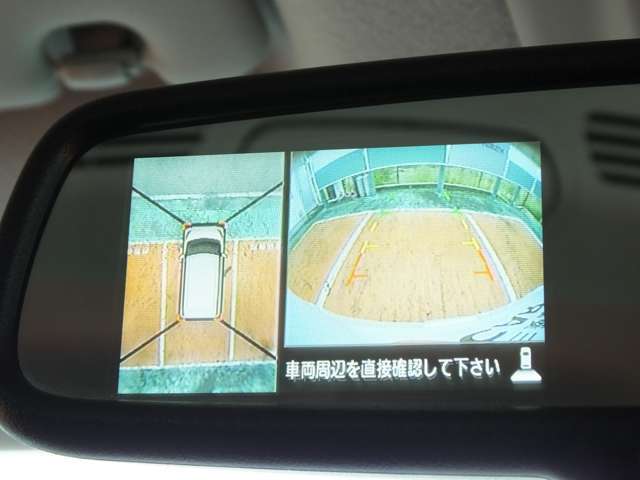 ちなみに、ルームミラーでも後方の映像が見れますよ！