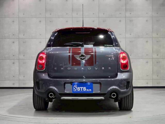 充実装備の1台入荷致しました♪ぜひ実車を見に来てください♪