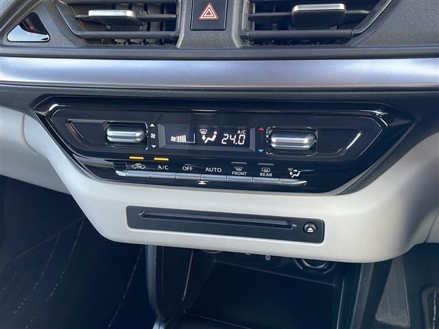 気になる車はすぐにお問い合わせください！画面右側の0066から始まる無料ダイヤルからお問い合わせ下さい！専門スタッフがお車のご質問にお答えいたします！