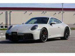 ポルシェ911　カレラGTS　PDK　992.2　クレヨン入庫しました！　新車保証継承可能　屋内保管　全国納車可能　お気軽にお問い合わせください。