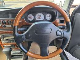 ハンドルキレイです。