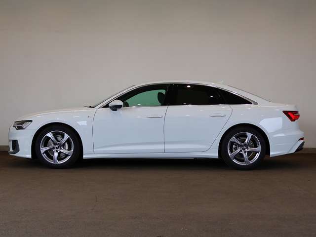 Audi A6 40 TDI quattro S line/HDマトリクスLEDヘッドライト/アルミホイール 5アームダイナミックデザイン プラチナフグレー 8.5J x 19/