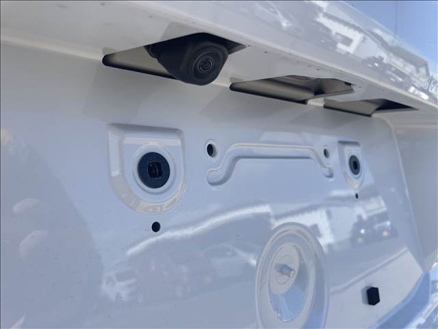 バックカメラも付いてます！これで駐車も楽々です！