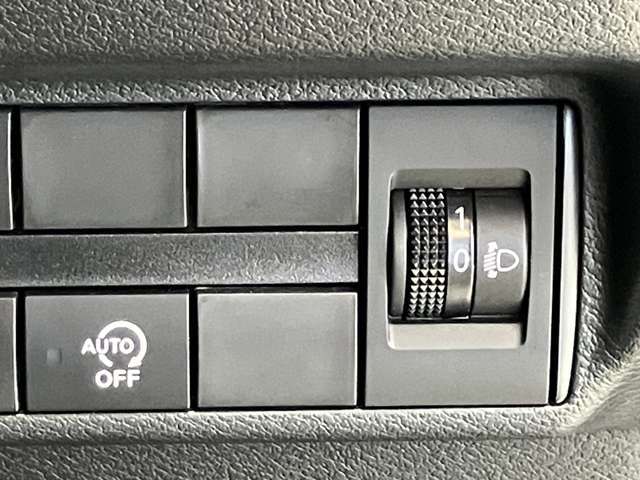 【アイドリングストップ】夏の暑い日に涼しいエアコンが切れないようにスイッチでアイドリングストップをOFFにすることができます