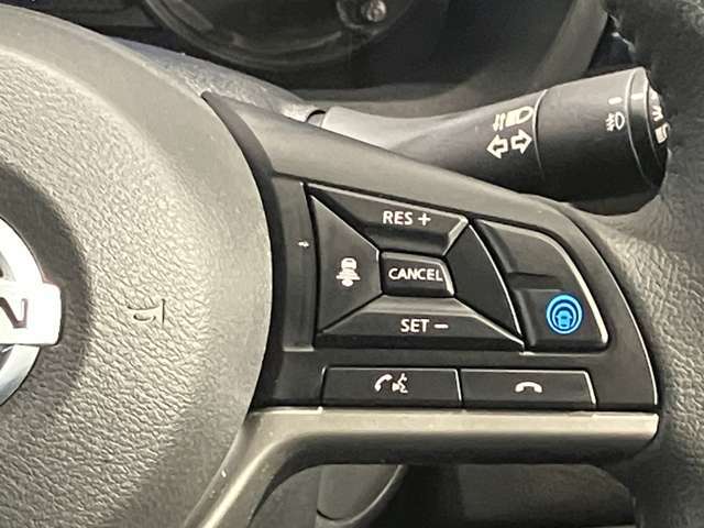 【プロパイロットエディション】プロパイロットはアクセル、ブレーキ、ステアリング操作をクルマがサポート。高速走行におけるドライバーの負担を軽減します★