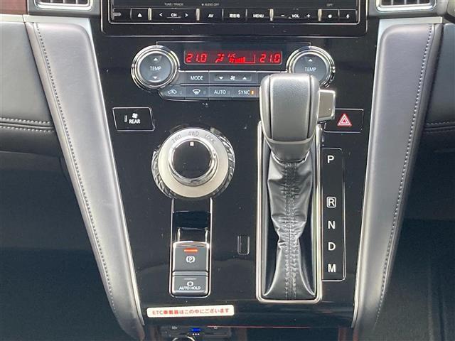 【運転席操作部】快適なドライブを楽しむための機能が装備されています！運転席から触れるので、使いやすいです！除菌プランいれていただくと、さらに清潔で安心していただけます！