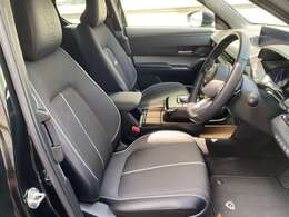【運転席パワーシート＆ドライビングポジションメモリー機能】運転手にあったシートパターン設定可能です。