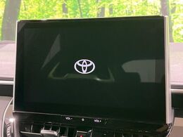 【10.5インチ　ディスプレイオーディオ】大画面のディスプレイはAppleCarPlayやAndroidAutoが利用可能。大きな画面でスマホナビアプリ等が利用いただけます♪