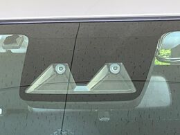 【トヨタセーフティセンス】走行中に前方の車両等を認識し、衝突しそうな時は警報とブレーキで衝突回避と被害軽減をアシスト。より安全にドライブをお楽しみいただけます。