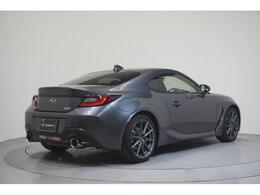 認定U-Carならではの高品質・充実保証！SUBARU認定U-Carは、細部まで徹底的にメンテナンス！厚い保証もご用意！確かな安心と愉しさ。その違いは、乗るほどに実感していただけます！