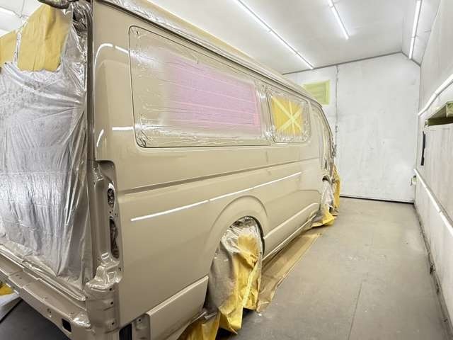 自社にて、塗装施工やカスタムをしているので、お買い得な価格でオンリーワンなカスタム済み車両をご提案できます♪