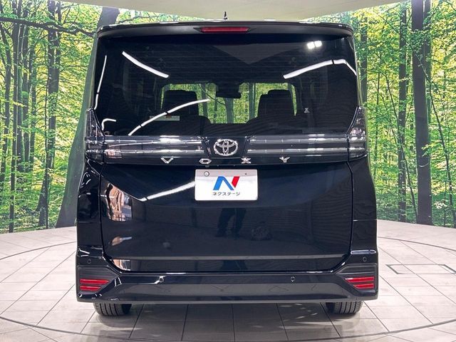 安心の最長10年・走行無制限保証（有償）をご用意。保証内容も充実はもちろん、無料点検＆オイル交換や、年中無休の全国・24時間ロードサービスも付帯されておりますのでご安心下さい。