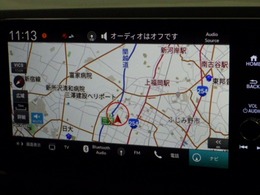 【ナビゲーション】　ナビを装備しております！インパネ内にスッキリとビルトイン装着されておりますので、運転時に視界の妨げになる事もありません。