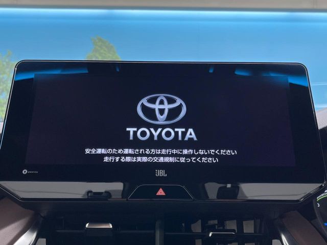 【12.3インチワイドナビ】高級感とインパクトのある大型ワイドナビを装備。各種オーディオ操作はもちろん、横長ワイド画面でのマップ2分割表示など、利便性も高いナビです♪