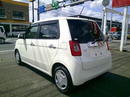 リアヴューです。プライバシーガラスも標準装備です。荷物かくしやエアコンの効きもちがいますね。日よけにも最適です。