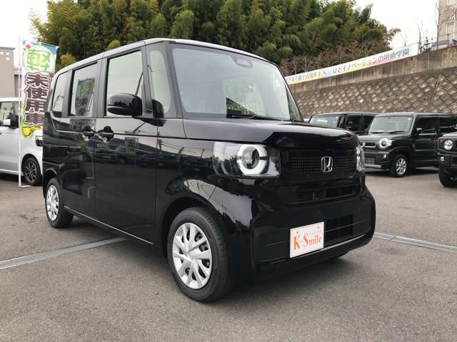 お車は一生の内にそう何度も買いなおされるものではありません。なので後悔の無いお車選びとカーライフ私たちケイスマイル洛西店にサポートさせて下さい！