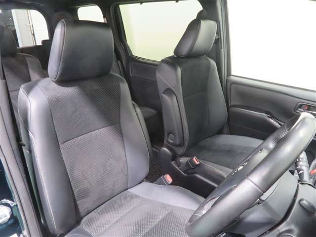 トヨタロングラン保証ならオーディオやカーナビ・エアコンも保証修理が可能なので、ご購入後も安心です！