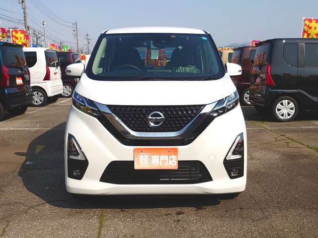届出済未使用車なら最短1～2週間で納車できます！新車の場合は納期が平均1～2か月かかるため、軽未使用車はこのメリットでご購入される方も多いです。