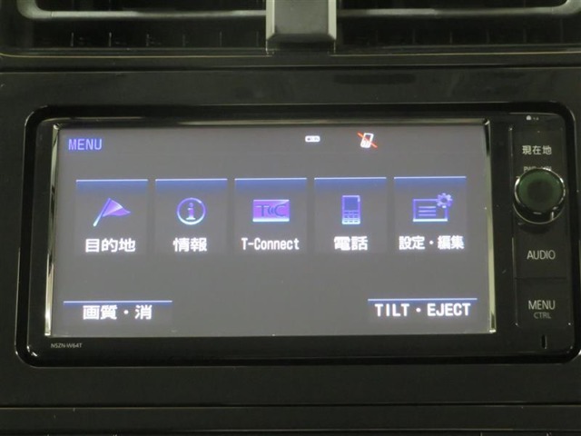 SDメモリーナビ＆フルセグTV付きです。遠出も快適ですね！