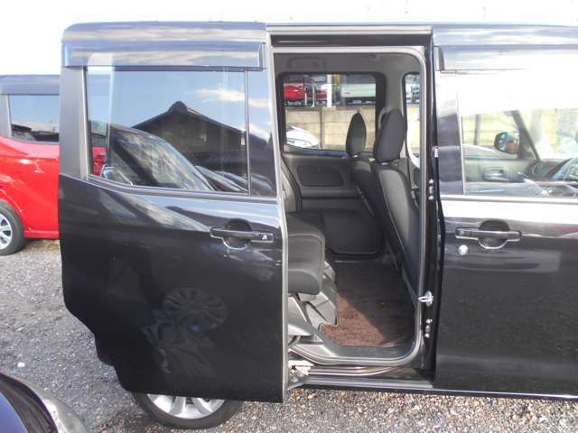 両側パワースライドドア