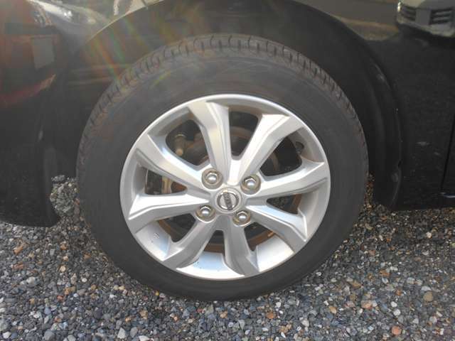 純正アルミ（左前）