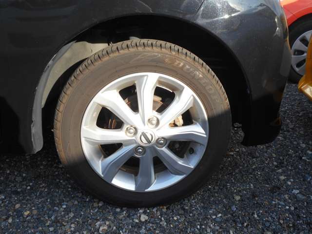 純正アルミ（右前）