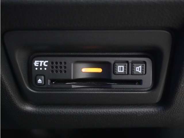 今や必需品の◆ETC車載器　装備車◆　有料道路を利用する際にスムースに通過でき、わずらわしい料金支払いから開放されます！