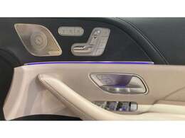 遠方のお客様にも安心してお買い求め頂けるよう、精一杯お手伝いさせて頂きます。安心してお車選びが出来るよう、第三者機関による徹底した『車両検査』を行っております。