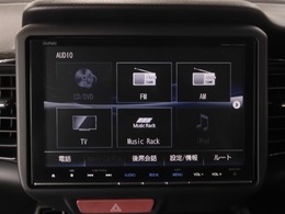 ◆ディスプレイオーディオ装備車◆　音楽CD、ワンセグTV、ラジオが聞けるオーディオです！音楽を聴きながらドライブをお楽しみ下さい。