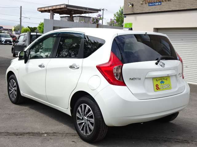 総額表示・低価格車輌そろえました。お支払いは頭金無し・ボーナス無し各種ローン最大120回。クレジット決済、ペイペイ、ご相談ください。TEL011-776-7668