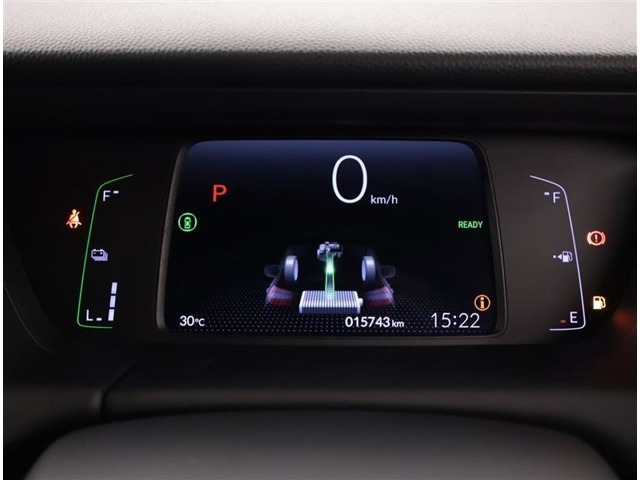 メーターも見やすく安全運転をサポートいたします！