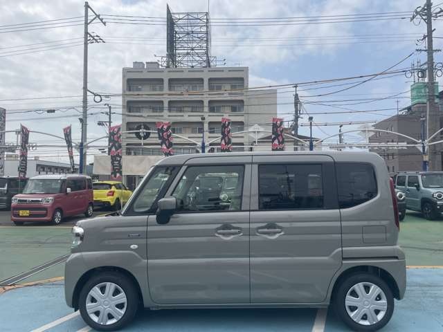 スズキフロンテ福山は新車・登録(届出)済未使用車・中古車。各メーカー取り扱いしております。ご覧いただいているお車以外も多数掲載しておりますのでご覧下さい。