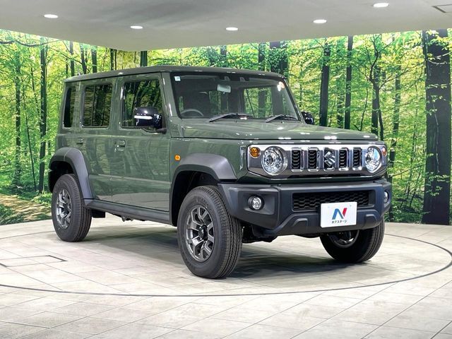 高透明度のガラス皮膜で撥水はもちろん、上質なツヤ・光沢を実現。紫外線や酸性雨から大切な愛車を保護し、色あせ・劣化を防止。「弾スプラッシュコート」、「弾プリミッサコート」からお選びいただけます。