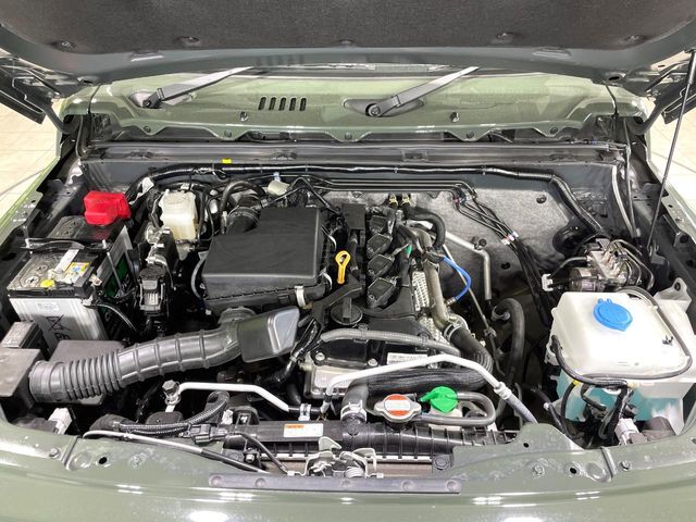 親切・丁寧な専門メカニックスタッフが応対！・車検・点検整備・事故等の修理などアフターサービスも安心。お車のカスタマイズもネクステージのサービススタッフまでご相談ください！