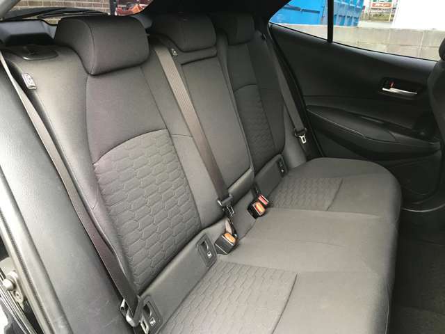 車検、整備、万が一の事故修理も承ります♪技術確かなスタッフが在籍しておりますので、ご購入後のアフターサービスも充実！お客様と末長いお付き合いをさせていただけたら幸いです☆ぜひ、宜しくお願いいたします。