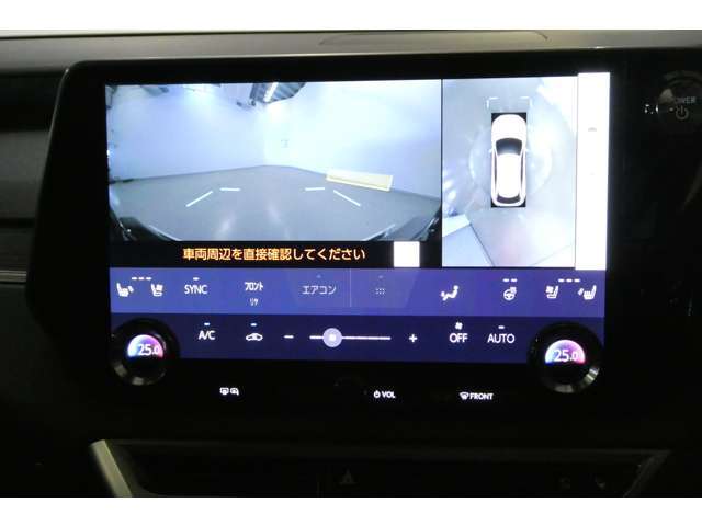 レクサス車はすべての車種でナビゲーション・バックカメラ・ETC車載器は、標準装備となっております。