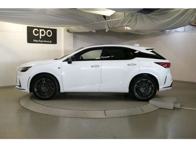 2年間、走行距離無制限で保証書に記載の無料修理をお約束します。認定中古車ならではの長期保証で安心です。