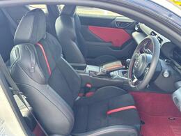 「この車の写真をもっと見たい」「状態が気になる」「この装備はついている？」どんな小さな疑問でもお気軽にお問い合わせください！