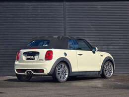 安心してカーライフを始めていただくことが出来るよう、必要な整備を実施し整備記録簿を発行いたします。