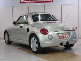 『クルマ買取り　ダイレクト販売』　だから出来る納得価格です♪　各種オートローンも完備。頭金不要、最長96回払いまでOK♪　お気軽にご相談下さいませ♪