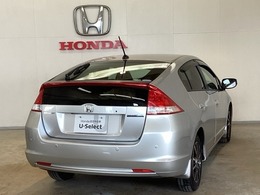 【Honda認定中古車 U-Select】　は3つの安心をお約束します。　1　Hondaのプロが整備した安心。 2　第三者機関がチェックした安心。　3　購入後もHondaが保証する安心。