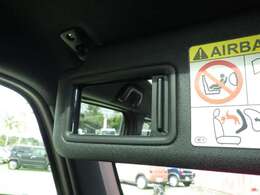 【付属品】このクルマ限定で使える装備品が付いています！使い方などはぜひ実際に店舗にお越しいただき、専門スタッフにお尋ねください！