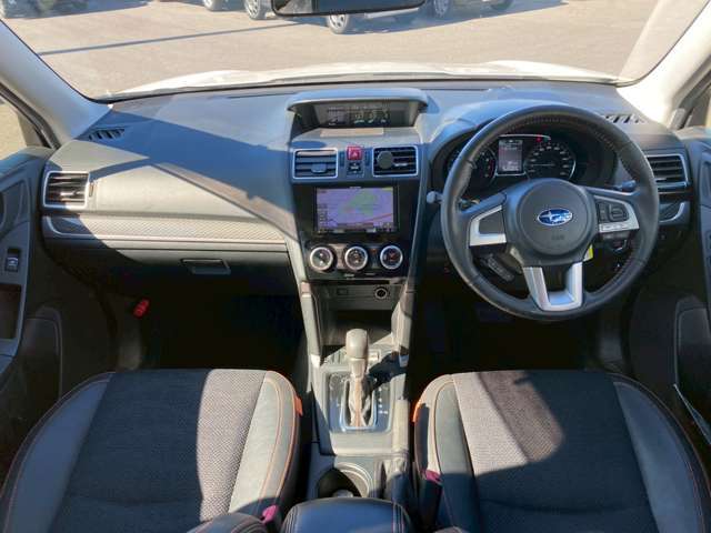 オイル交換年2回無料＆24時間ロードサービスのケーユーメンバーズカードや3年間のオイル交換無制限、定期点検整備代、消耗品の交換がセットになったメンテナンスパックもございます☆