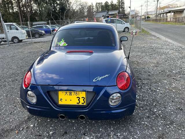 中古車販売を主軸に買取、保険、レッカーなど自動車関連を幅広く行っております。