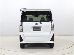 LEDリヤコンビランプ(LEDストップランプ)は、後方の視認性を高め、安全性とデザイン性を両立した装備です。