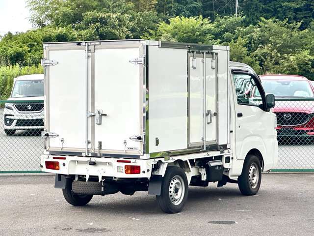 ありがとうございます。軽冷凍車・移動スーパー・移動コンビニ・移動販売車・特装車のことならクールキャブにお任せください！　掲載車両以外にも多数の車両を在庫しております。　お探しの仕様をお聞かせください。