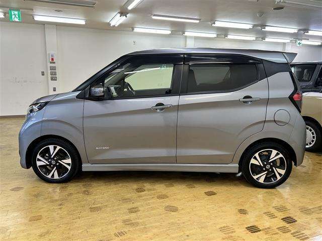 ■□■□■ アフターサービスも安心！！ 自社整備工場・自社鈑金工場・積載車を完備しておりますので、お客様のご購入後も手厚くサポートいたします！！ ■□■□■