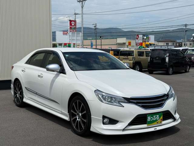 お車の車検・オイル交換・修理・鈑金塗装・ガラス修理・デントリペア・ボディコーティングなども幅広く対応しております。その際は無料で代車を貸し出し致します。車の事は何でもお任せください！