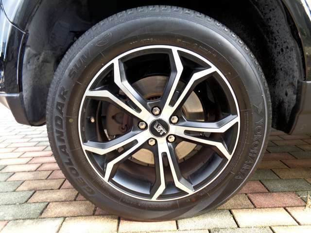 18Inアルミ　タイヤ＝YOKOHAMAギオランダー235/60R18（残溝7mm）